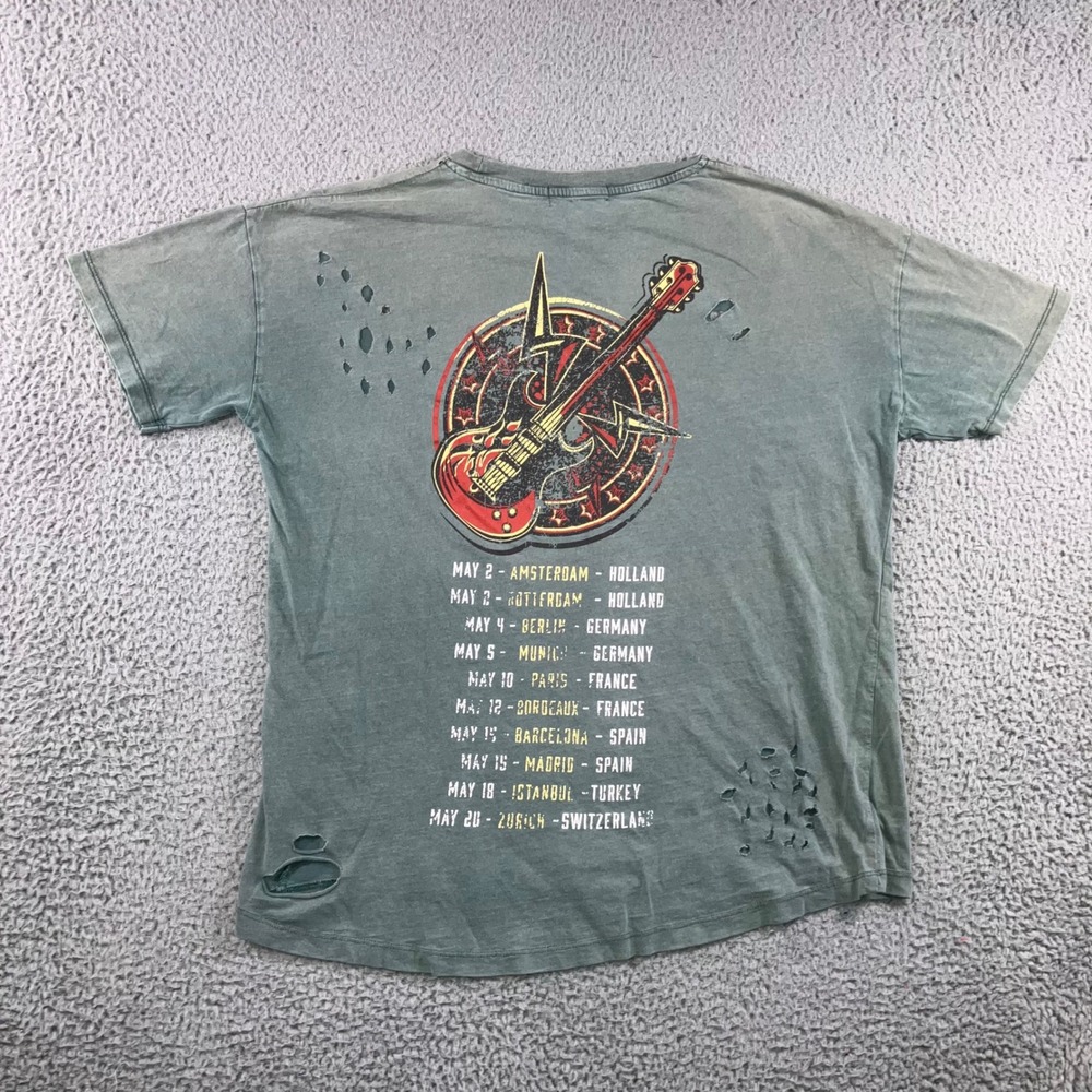 Urban Nation Graphic T-Shirt Men XS Green Distressed Guitar World Tour Tee